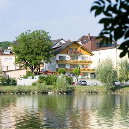 Landgasthof Moser & Restaurant Bootshaus Windorf  Dış mekan fotoğraf