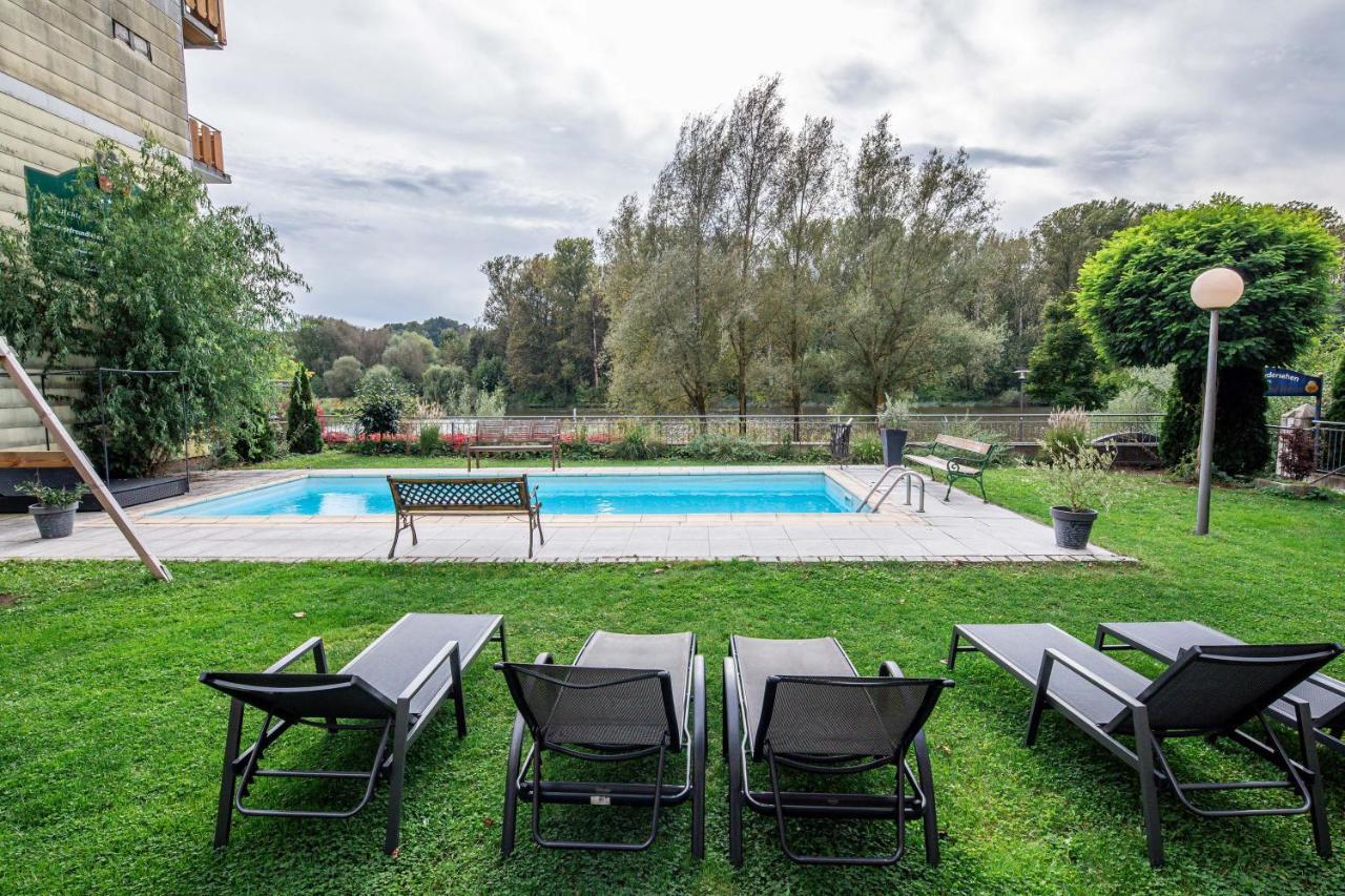Landgasthof Moser & Restaurant Bootshaus Windorf  Dış mekan fotoğraf