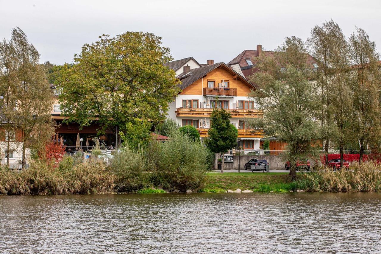 Landgasthof Moser & Restaurant Bootshaus Windorf  Dış mekan fotoğraf