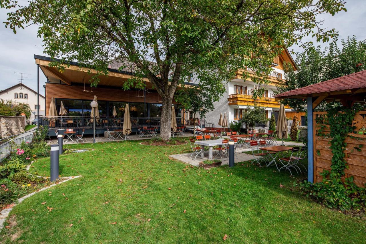 Landgasthof Moser & Restaurant Bootshaus Windorf  Dış mekan fotoğraf